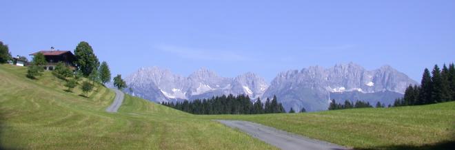 Blick auf das Kaisergebirge von S&uuml;den